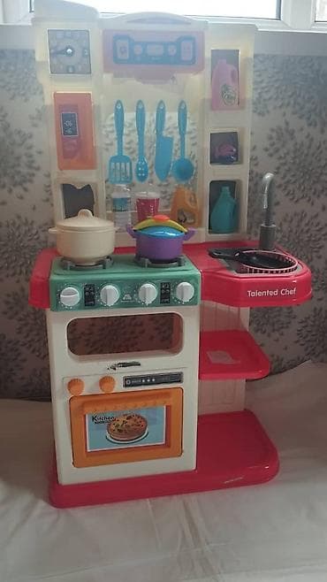 Автокреслолор: Детская игровая кухня Talented Chef / Spraying Kitchen - Полноценный — 1