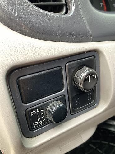 almer: Nissan Almera: 2000 г., 1.5 л, Механика, Бензин, Хэтчбэк — 10