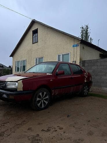 мотор фольцваген: Volkswagen Vento: 1992 г., 1.8 л, Кол менен иштөөчү, Бензин, Седан — 2