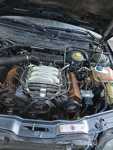 чекол машина: Audi 100: 1993 г., 2.6 л, Ручные, Бензин, Седан — 4