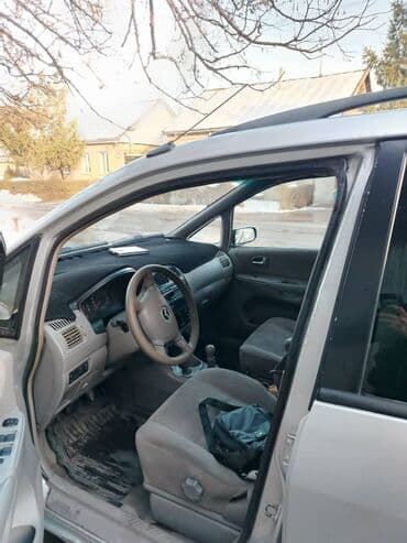 Mazda PREMACY: 2003 г., 1.8 л, Механика, Бензин, Минивэн