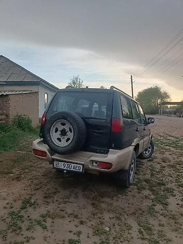 Транспорт: Nissan Terrano II: 1996 г., 2.4 л, Кол менен иштөөчү, Бензин, Жол тандабас — 7