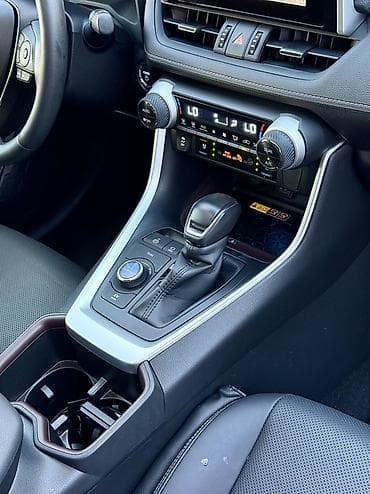 японские диски: Toyota RAV4: 2023 г., 2 л, Вариатор, Бензин, Кроссовер — 8