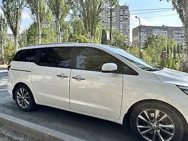 минивен: Kia Carnival: 2019 г., 2.2 л, Дизель, Минивэн — 3