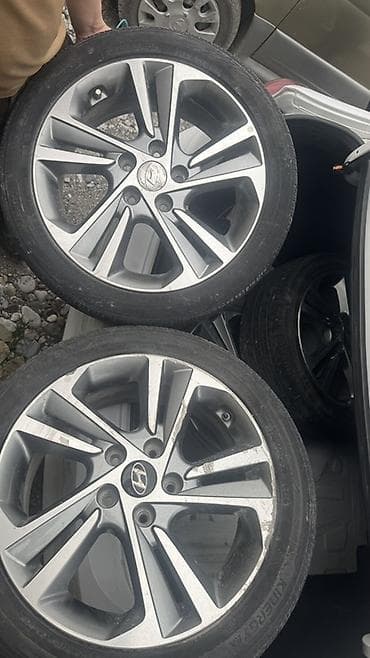 токмок шина: Дөңгөлөктөр монтажда 215 / 55 / R 17, Жай, Комплект, Жеңил унаалар, Куйма, тешиктери - 5 — 4