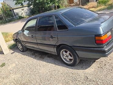 step wgn: Volkswagen Passat: 1989 г., 1.8 л, Механика, Бензин, Седан — 3
