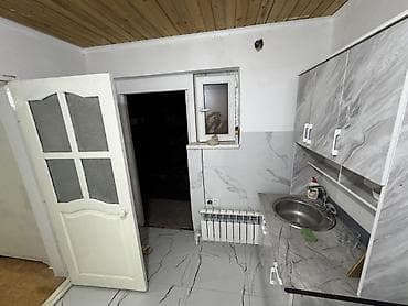 Үйлөрдү сатуу: Небольшой дом с отдельным входом. Планировка: прихожая, кухня — 3