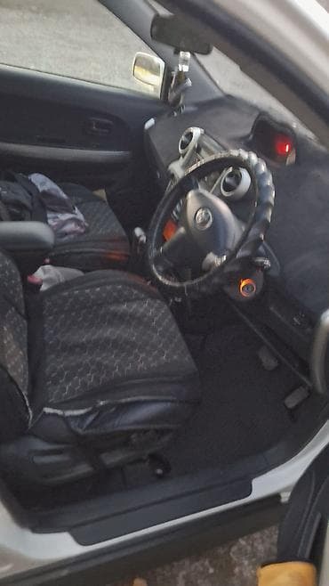 bcd com: Toyota Ist: 2002 г., 1.3 л, Автомат, Бензин, Хэтчбэк — 9