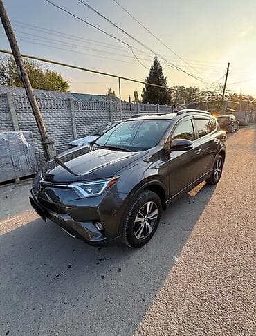 Toyota RAV4: 2017 г., 2.5 л, Автомат, Бензин, Кроссовер — 1