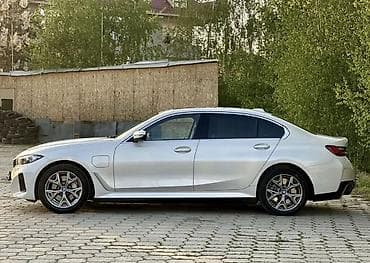 мото 300: BMW 3 series: 2023 г., 3.5 л, Автомат, Электромобиль, Седан — 4