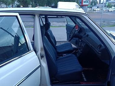 e500 124: Mercedes-Benz E-Class: 1979 г., 2 л, Механика, Бензин, Седан — 7