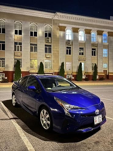 Toyota Prius: 2016 г., 1.8 л, Автомат, Гибрид, Хэтчбэк