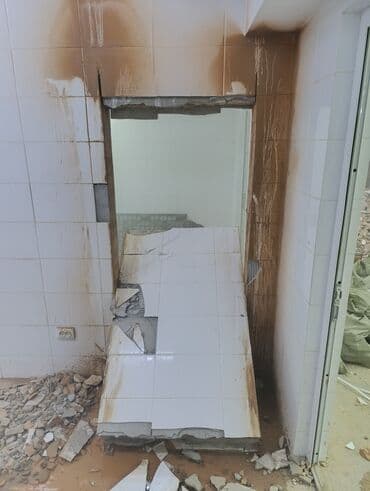 Разбор полов, Снятие потолков, Демонтаж крыш | Кирпичная стена, Демонтаж встроенных шкафов, Железобетонная стена | Снятие реечных потолков, Снятие подвесных потолков, Зачистка от старых обоев | Демонтаж линолеума, Демонтаж деревянного пола, Демонтаж теплого пола | Металлочерепичная кровля, Мягкая кровля, Кровля из профнастила Больше 6 лет опыта