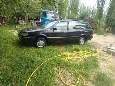 Volkswagen Passat: 1994 г., 2 л, Механика, Бензин, Универсал