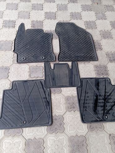 Родные Резиновые Полики Для салона Kia, цвет - Черный, Б/у, Самовывоз at lalafo.kg Родные Резиновые Полики Для салона Kia, цвет - Черный, Б/у, Самовывоз