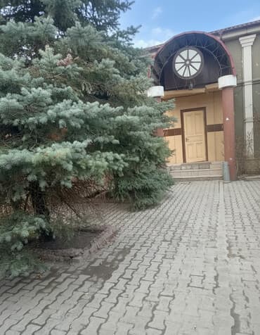 дом сатылат бишкек: Сдаю помещение с уютной летней зоной. 24 киловатт,101 кв.м,вдоль — 1