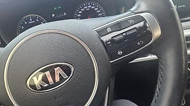 daewoo 2: Kia K5: 2020 г., Седан — 9