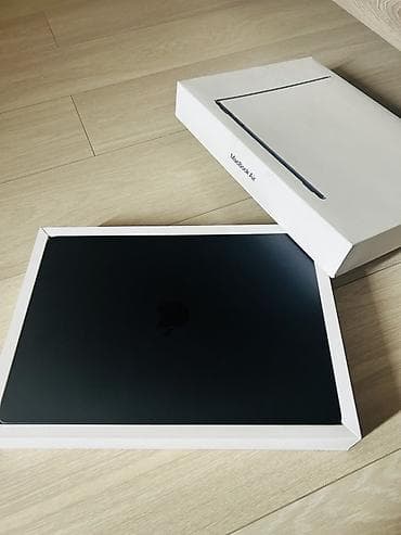 surface go 2: Apple MacBook Air 15" (чёрный/Space Black) на чипе Apple Silicon — 5