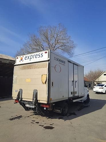 автономка для машины: Mercedes-Benz Спринтер: 2005 г., 2.2 л, Механика, Дизель, Фургон — 3