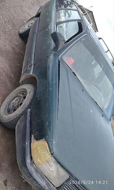 воздушные фильтра: Audi 100: 1989 г., 1.8 л, Механика, Бензин, Универсал — 4