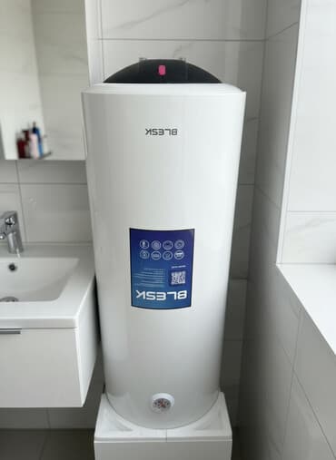 Накопительный водонагреватель Объем бака: 80 л