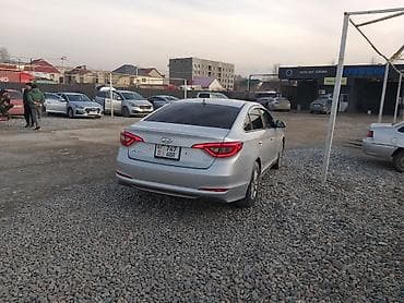 camry 5: Hyundai Sonata: 2015 г., Автомат, Газ, Седан — 4