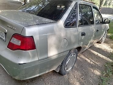 Daewoo Nexia: 2009 г., 1.5 л, Механика, Бензин, Седан — 4