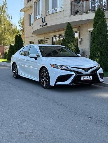 бу чехлы: Toyota Camry: 2020 г., 2.5 л, Автомат, Бензин, Седан — 5