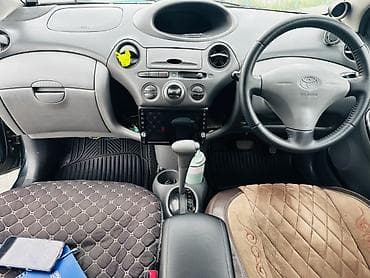 Продажа авто: Toyota Vitz: 1999 г., 1.3 л, Автомат, Бензин, Хэтчбэк — 8