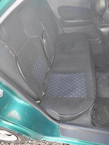 трёхколесный мотоцикл: Mazda 3: 1997 г., 1.6 л, Автомат, Бензин, Седан — 8