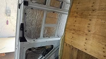 потолок жасайбыз: Пошив и установка автосалона для коммерческого транспорта и грузовиков — 5