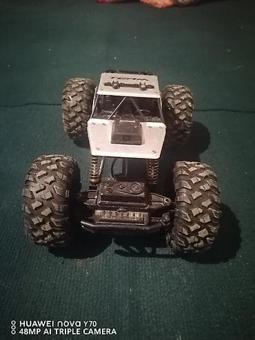 led lights: Радиоуправляемый внедорожный краулер 4x4 с аппаратурой и аккумулятором — 3