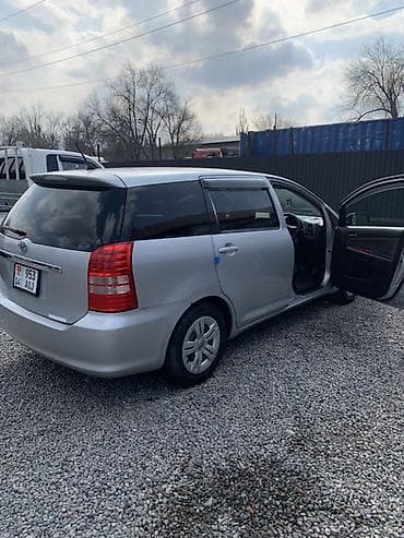 Toyota WISH: 2003 г., 1.8 л, Автомат, Бензин, Минивэн