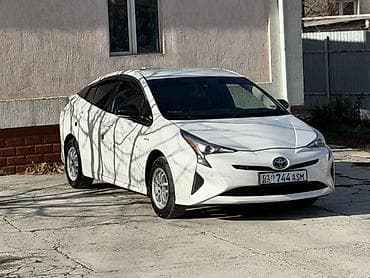 Toyota Prius: 2017 г., 1.8 л, Автомат, Гибрид, Лифтбек — 8