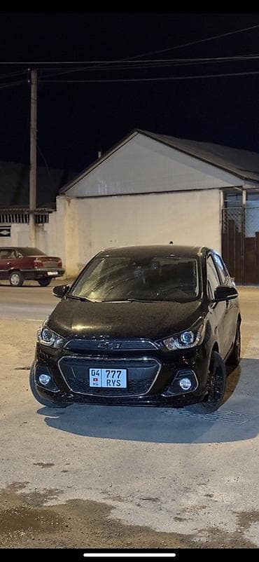 Chevrolet Spark: 2017 г., 1 л, Автомат, Бензин, Хэтчбэк
