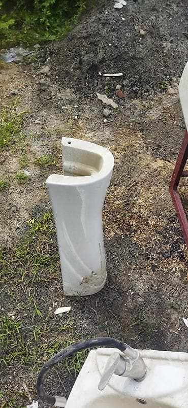 три уголник: Раковина для ванной, Особенности: Глянцевое, Овальная форма, Материал: Керамика — 2