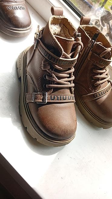 shukaku фикс: Детские коричневые ботинки/п/полусапоги, две пары. Пара 1: - Цвет — 1