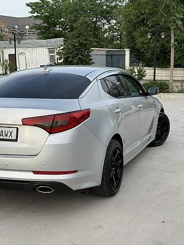 головы: Kia K5: 2011 г., 2 л, Автомат, Газ, Седан — 2