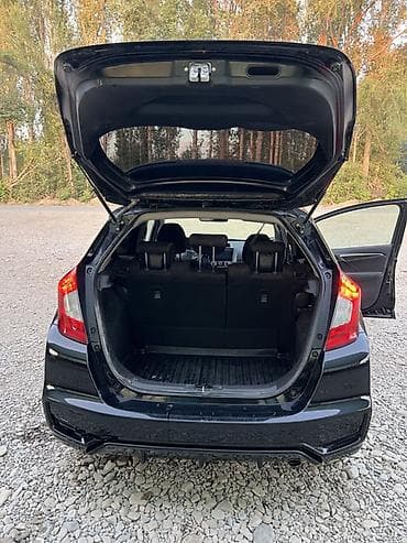 rf 2: Honda Fit: 2017 г., 1.5 л, Механика, Бензин, Хэтчбэк — 9