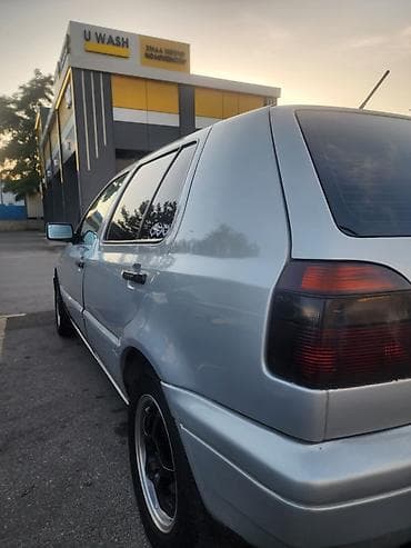colf 2: Volkswagen Golf: 1996 г., 1.8 л, Хэтчбэк — 10