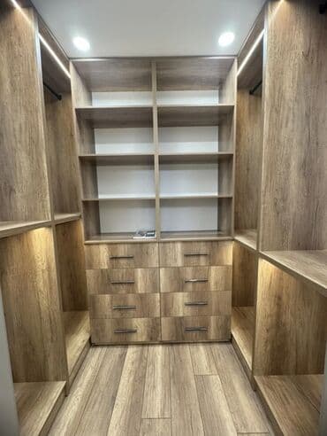 тыныстанова боконбаева: 2 бөлмө, Менчик ээси, Чогуу жашоосу жок, Толугу менен эмереги бар — 7