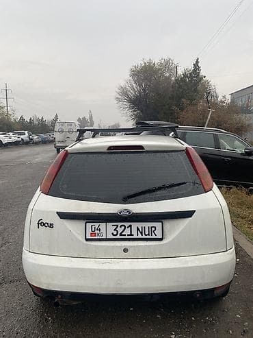 один: Ford Focus: 2000 г., 1.6 л, Механика, Бензин, Хэтчбэк — 2