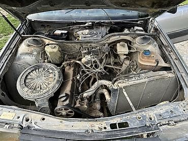 Унаа сатуу: Audi 100: 1988 г., 2 л, Кол менен иштөөчү, Бензин, Седан — 4