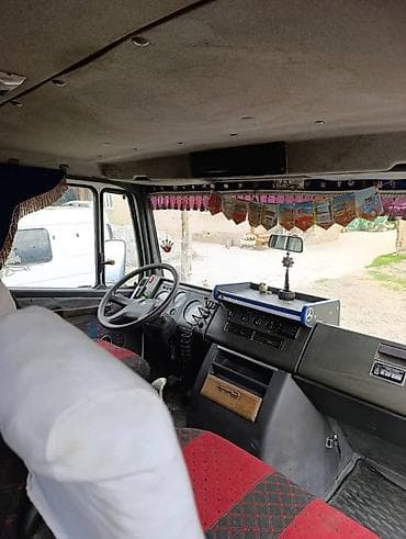 тягач продажа: Грузовик, Mercedes-Benz, Дубль, 7 т, Б/у — 9