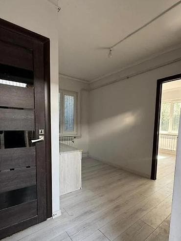 1 комнатная квартира месяц: 1 комната, Без подселения, С мебелью частично — 1