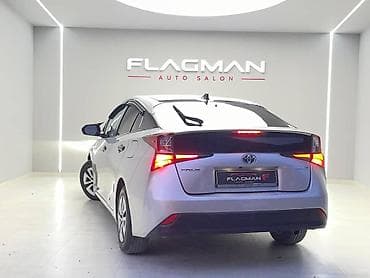 св 95: Toyota Prius: 2019 г., 1.8 л, Автомат, Бензин, Лифтбек — 3