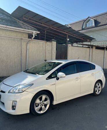домкрат тайота: Toyota Prius: 2010 г., 1.8 л, Робот, Гибрид, Седан — 2