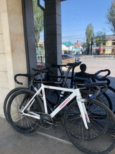 насос для велосипедов: Городской велосипед, Рама M (156 - 178 см), Б/у — 1