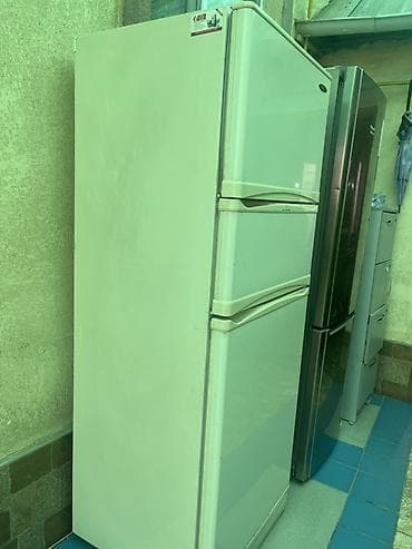 фрост: Холодильник Hotpoint Ariston, Б/у, Двухкамерный, No frost — 5
