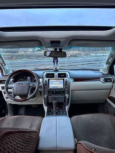 Lexus GX: 2010 г., 4.6 л, Автомат, Бензин, Внедорожник at lalafo.kg Lexus GX: 2010 г., 4.6 л, Автомат, Бензин, Внедорожник